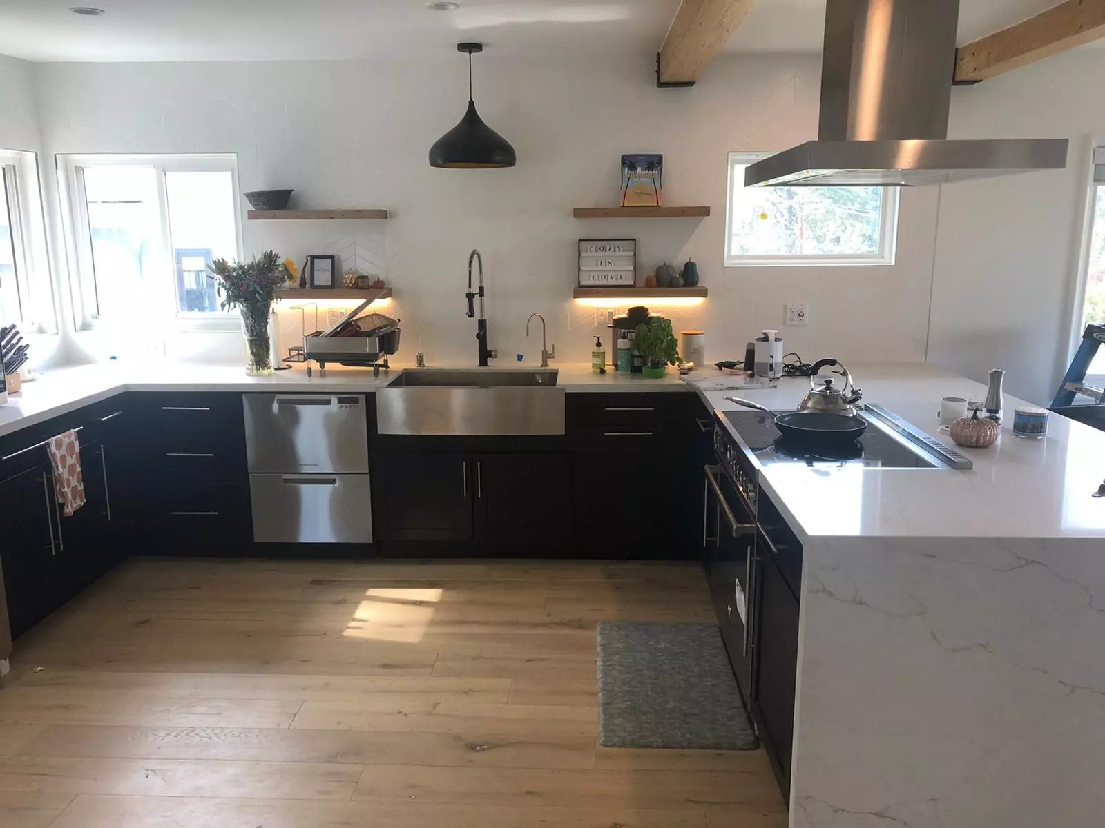 d9812aad-78f5-439e-97b7-c2a091d9ba22 2